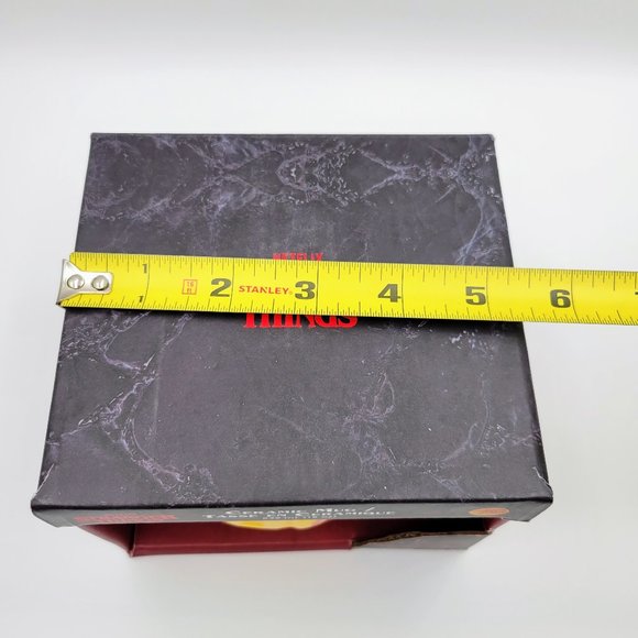 Netflix Stranger Things Ceramic Mug Yellow Waffle Texture 18 oz NIB Cup Read - Picture 11 of 11